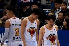 华体会下载-上海主场对阵深圳男篮，球迷期待