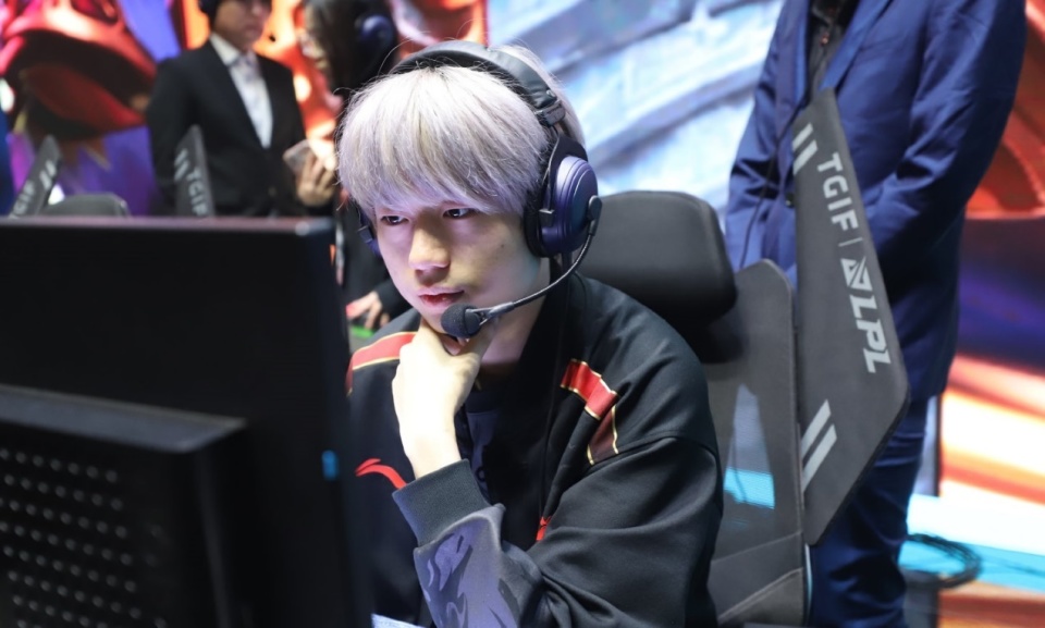 华体会官网-BLG力克FPX，Ruler成为全场焦点全球总决赛3:2（成都）的简单介绍  第2张