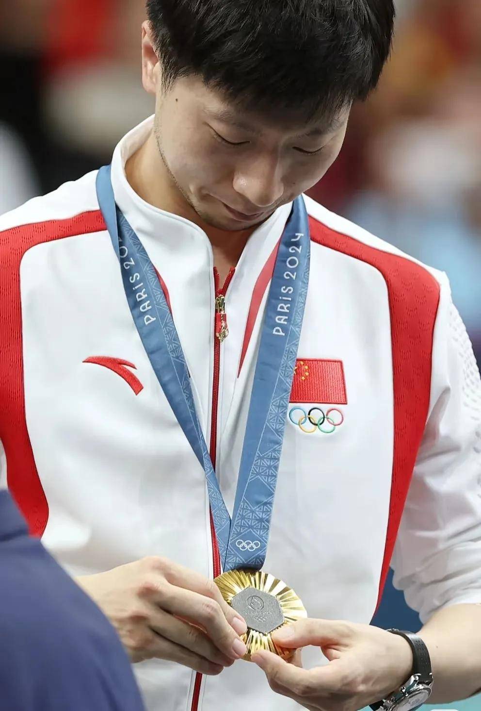 华体会网址-包含男子乒乓球选手意气风发夺冠的词条  第1张