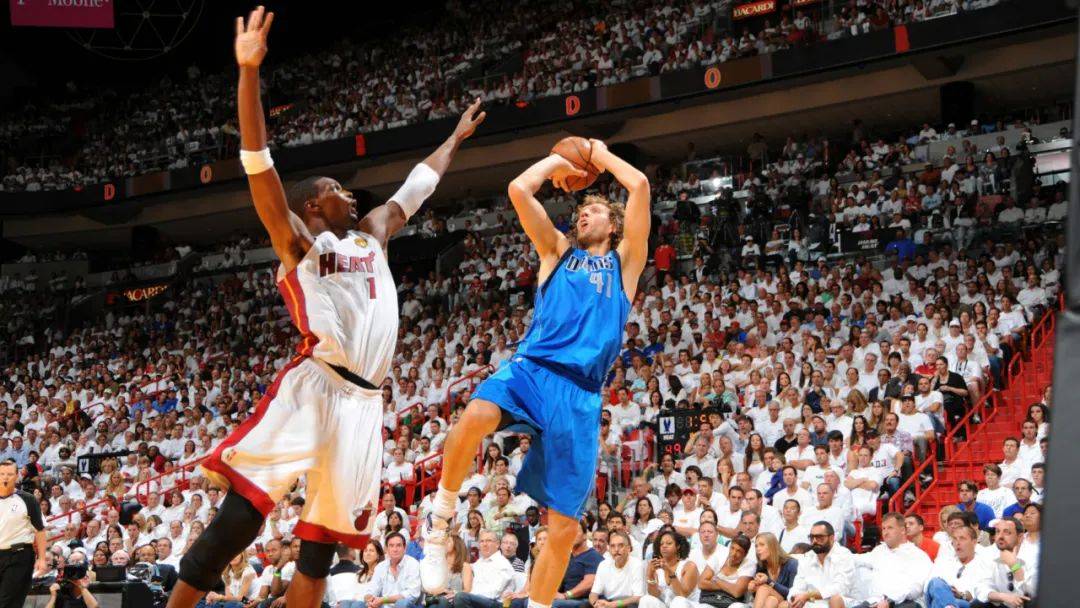 华体会app-诺维斯基荣获最有进攻性球员称号  第1张