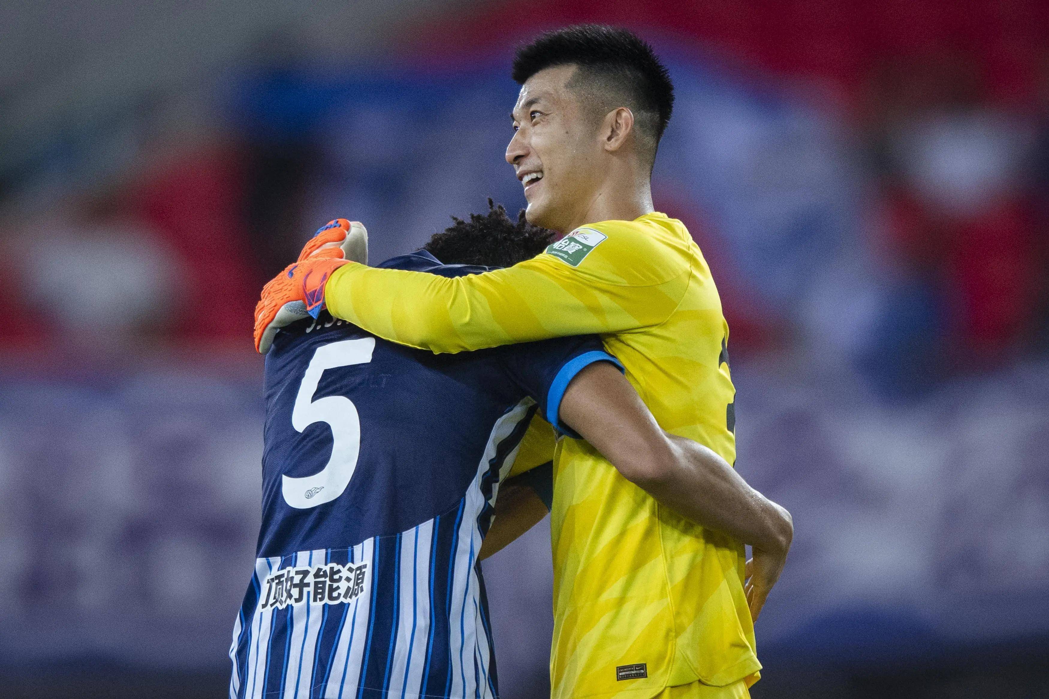 华体会-包含重庆力帆客场击败广州恒大，取得一波三连胜的词条  第1张